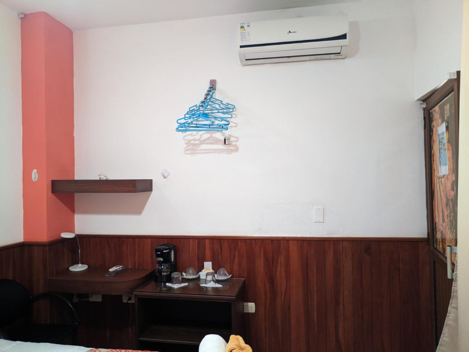 Hotel Sun Island Puerto Villamil Esterno foto