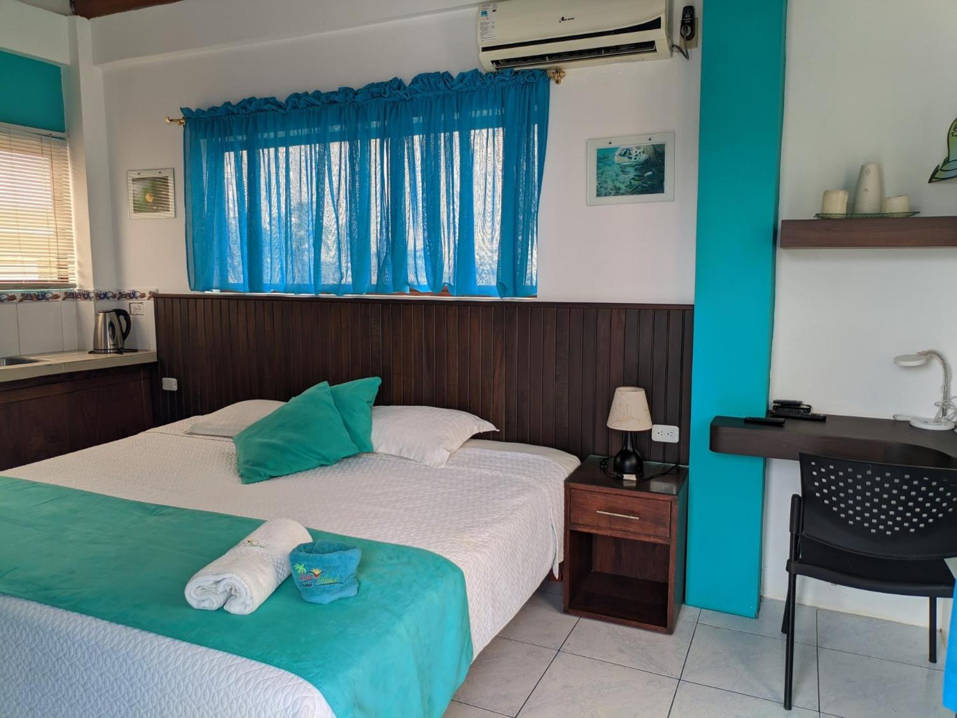 Hotel Sun Island Puerto Villamil Esterno foto