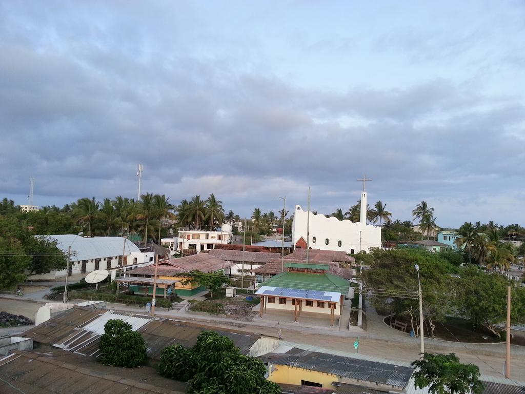 Hotel Sun Island Puerto Villamil Esterno foto
